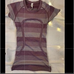 LULULEMON top size 4